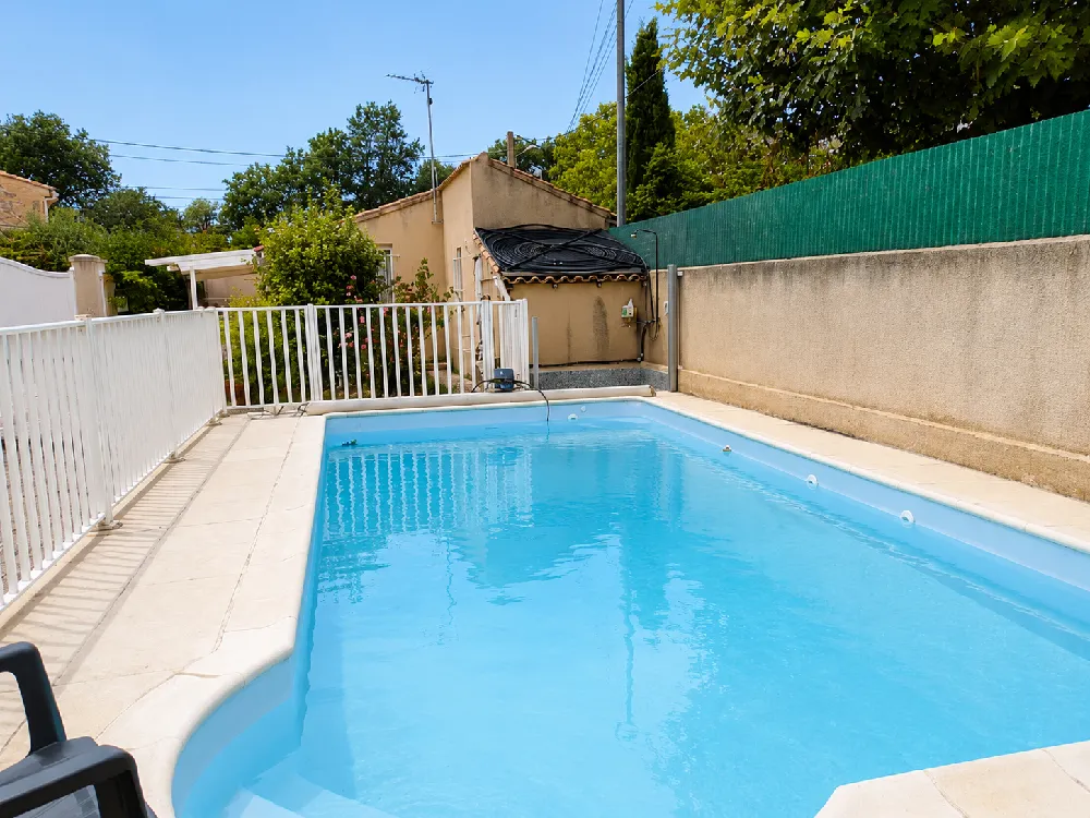 Piscine et jardin de La Bignone